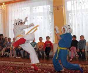 Показательное выступление в детском саду